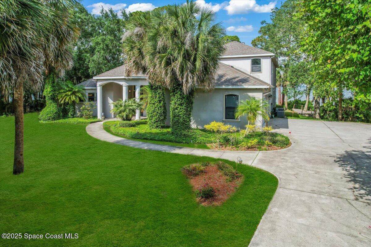 https://bt-photos.global.ssl.fastly.net/spacecoast/orig_boomver_1_1040097-2.jpg