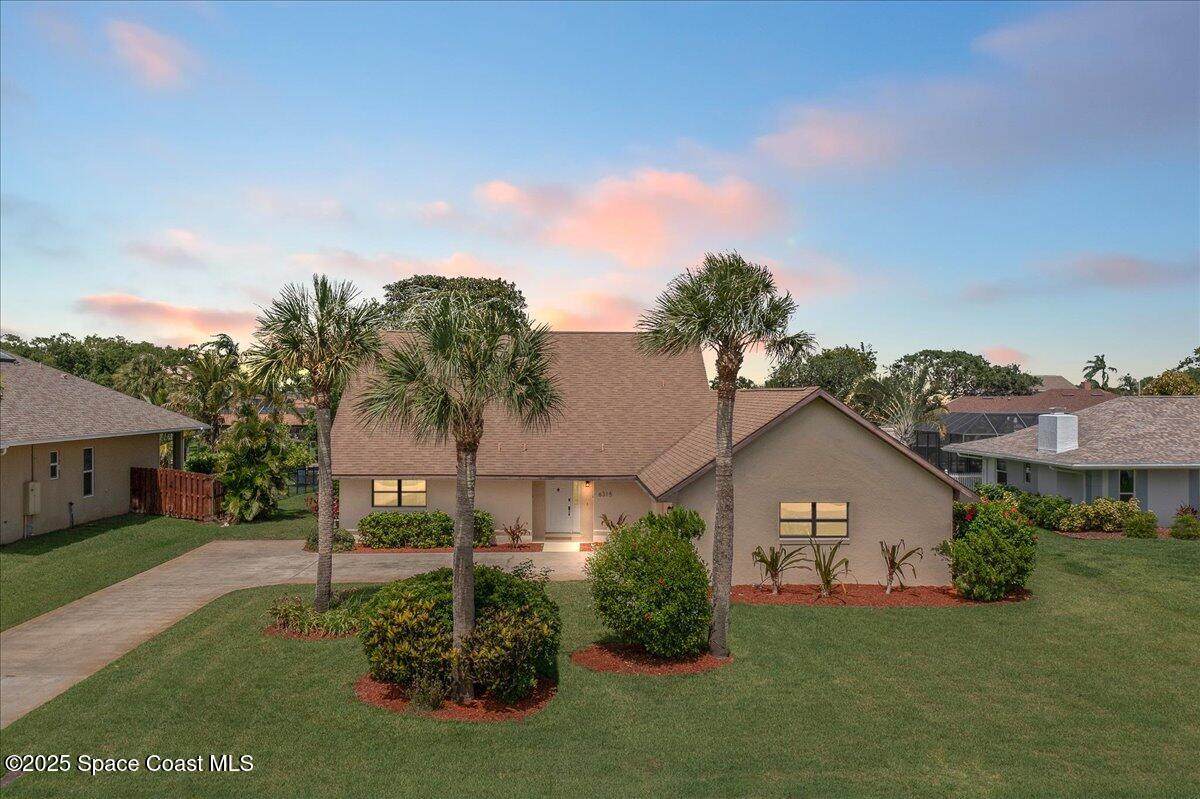 https://bt-photos.global.ssl.fastly.net/spacecoast/orig_boomver_1_1054893-2.jpg