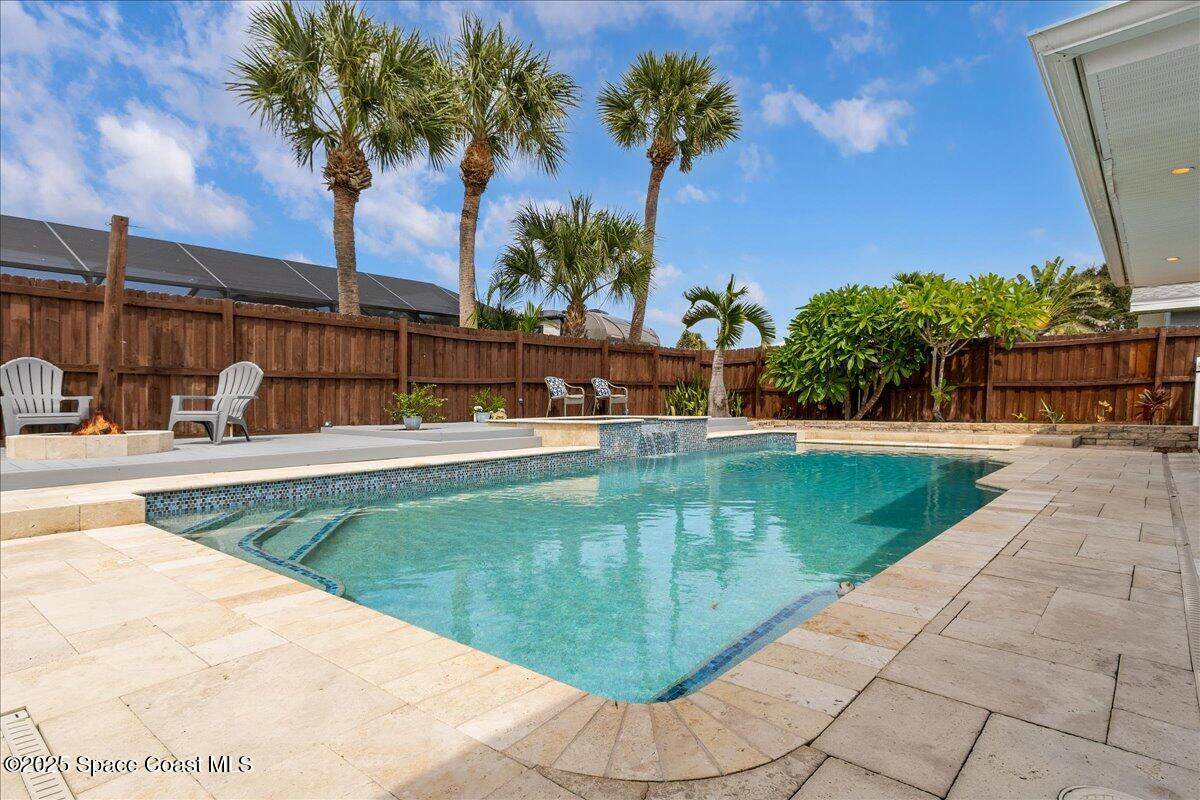 https://bt-photos.global.ssl.fastly.net/spacecoast/orig_boomver_1_1055818-2.jpg
