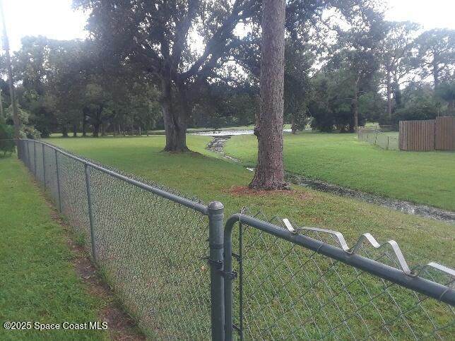 https://bt-photos.global.ssl.fastly.net/spacecoast/orig_boomver_1_1057913-2.jpg
