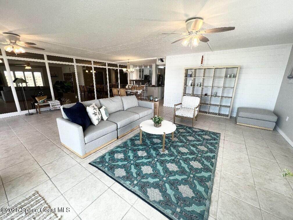 https://bt-photos.global.ssl.fastly.net/spacecoast/orig_boomver_1_1059027-2.jpg