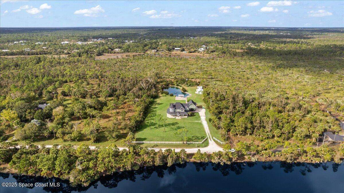 https://bt-photos.global.ssl.fastly.net/spacecoast/orig_boomver_1_1063517-2.jpg