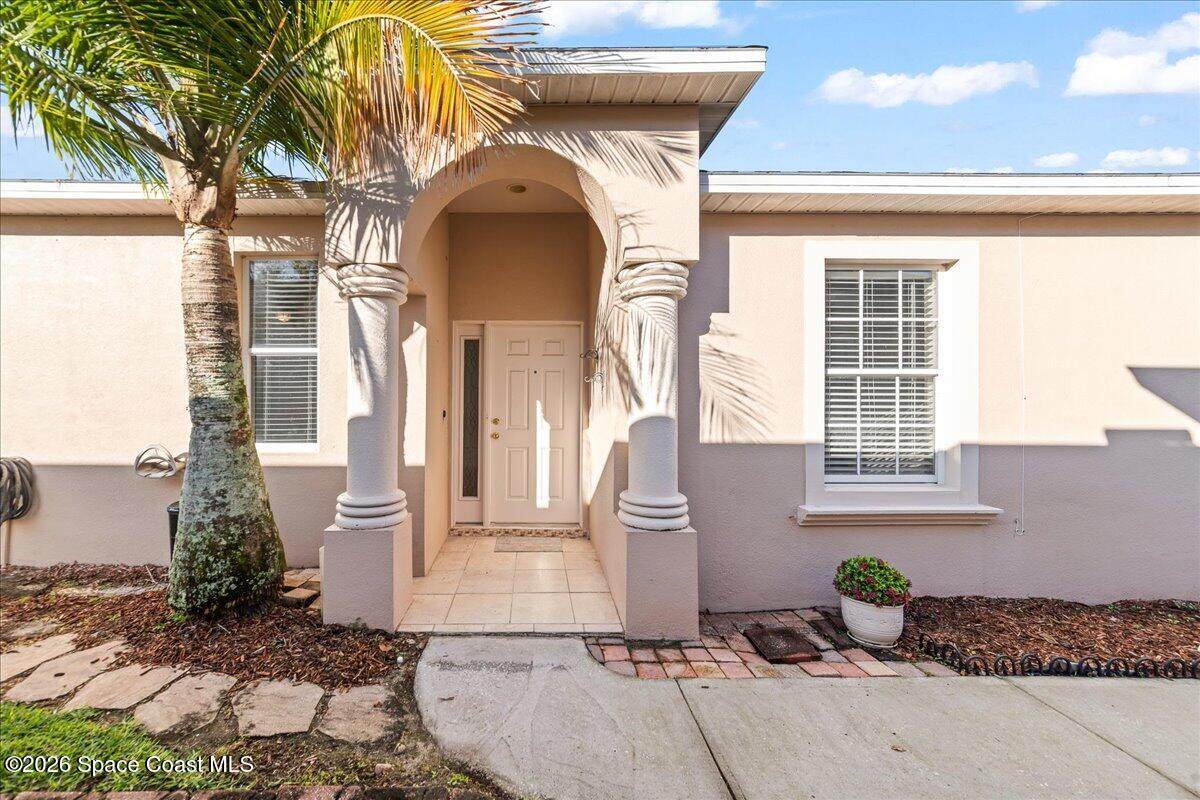https://bt-photos.global.ssl.fastly.net/spacecoast/orig_boomver_1_1065418-2.jpg