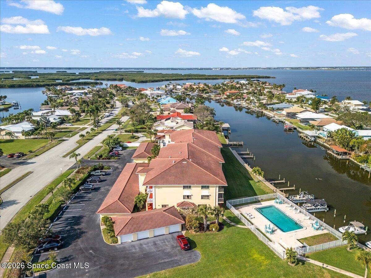 https://bt-photos.global.ssl.fastly.net/spacecoast/orig_boomver_1_1066688-2.jpg