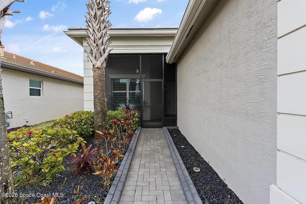 https://bt-photos.global.ssl.fastly.net/spacecoast/orig_boomver_1_1066771-2.jpg