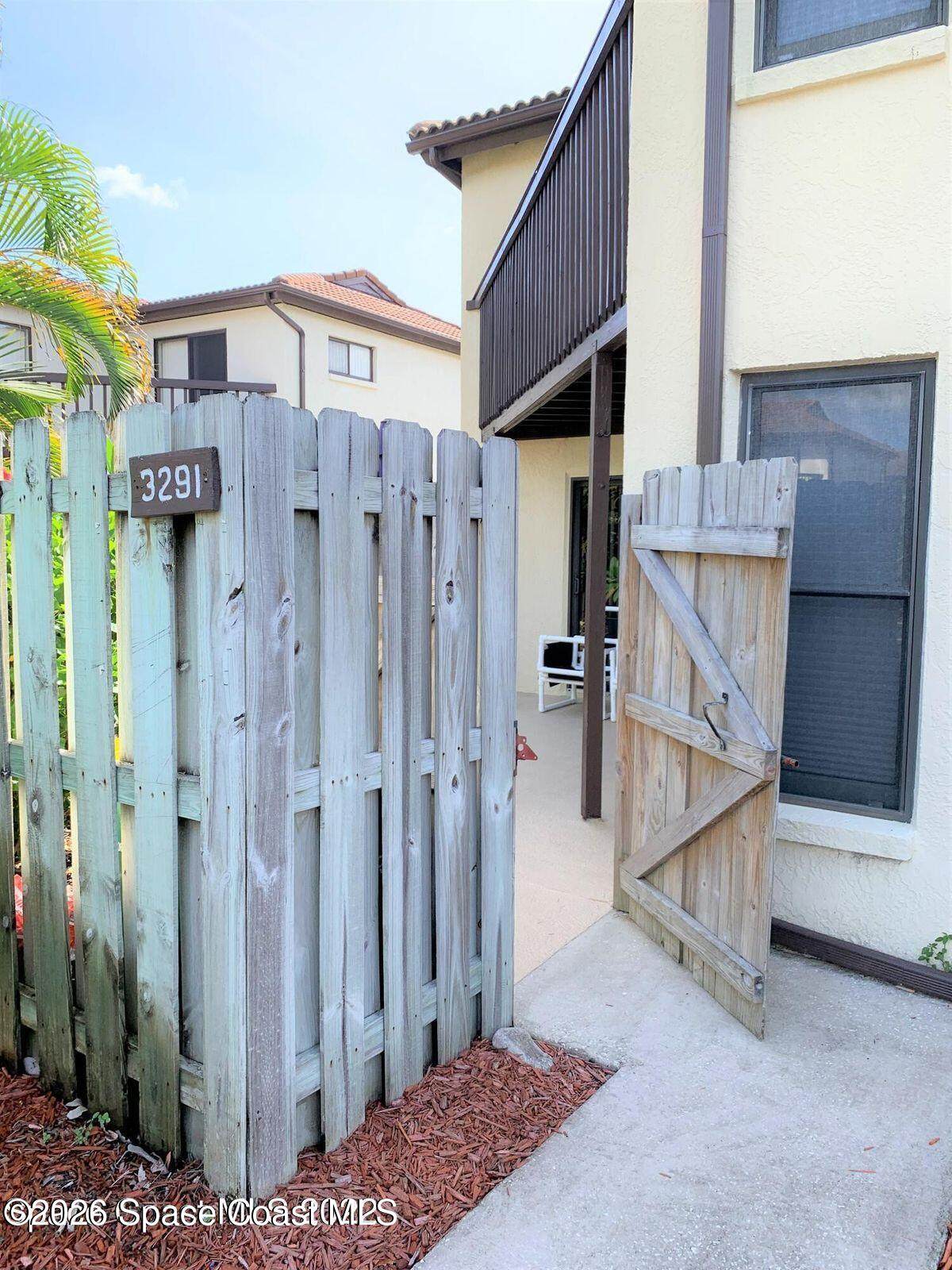 https://bt-photos.global.ssl.fastly.net/spacecoast/orig_boomver_1_1070490-2.jpg