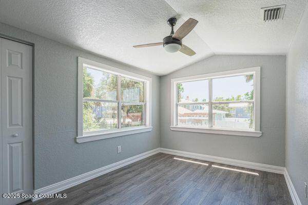 https://bt-photos.global.ssl.fastly.net/spacecoast/orig_boomver_1_1070615-2.jpg