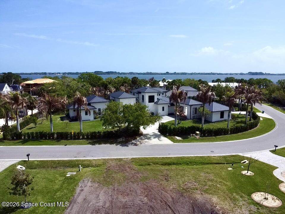 https://bt-photos.global.ssl.fastly.net/spacecoast/1280_boomver_1_1073334-2.jpg