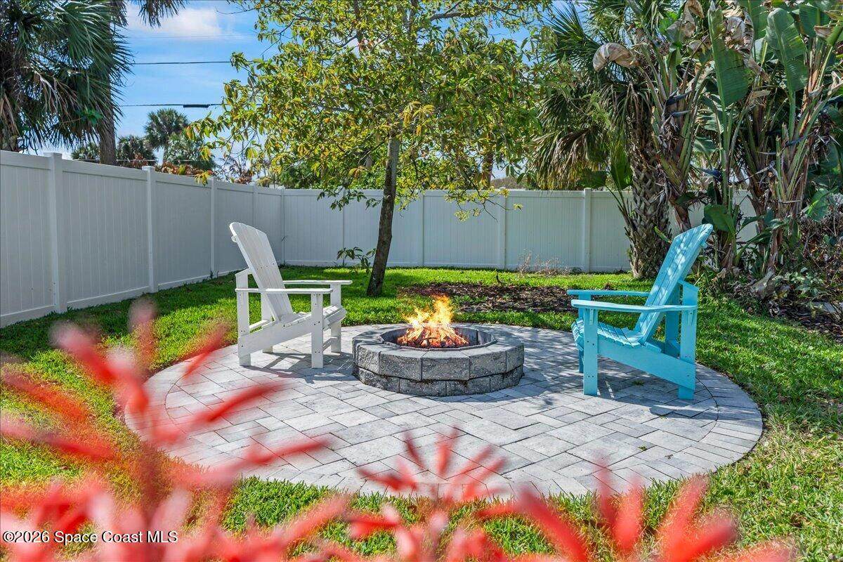 https://bt-photos.global.ssl.fastly.net/spacecoast/orig_boomver_1_1073581-2.jpg