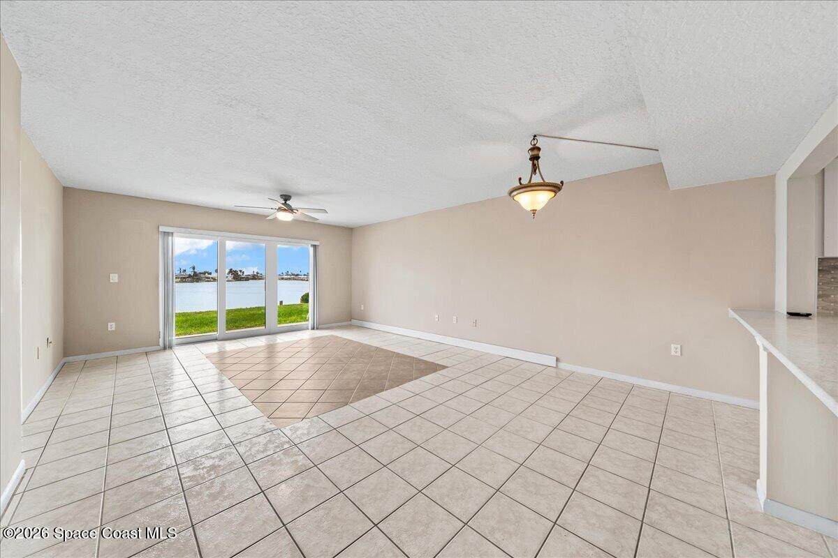 https://bt-photos.global.ssl.fastly.net/spacecoast/1280_boomver_1_1073628-2.jpg