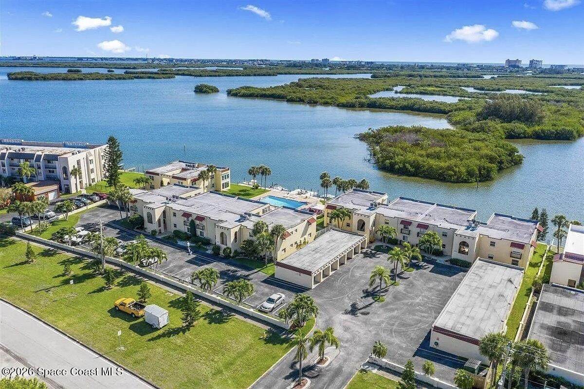 https://bt-photos.global.ssl.fastly.net/spacecoast/orig_boomver_1_1074264-2.jpg
