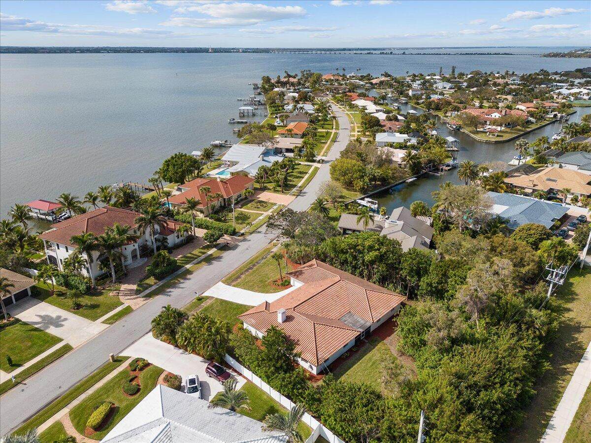 https://bt-photos.global.ssl.fastly.net/spacecoast/orig_boomver_1_1075569-2.jpg