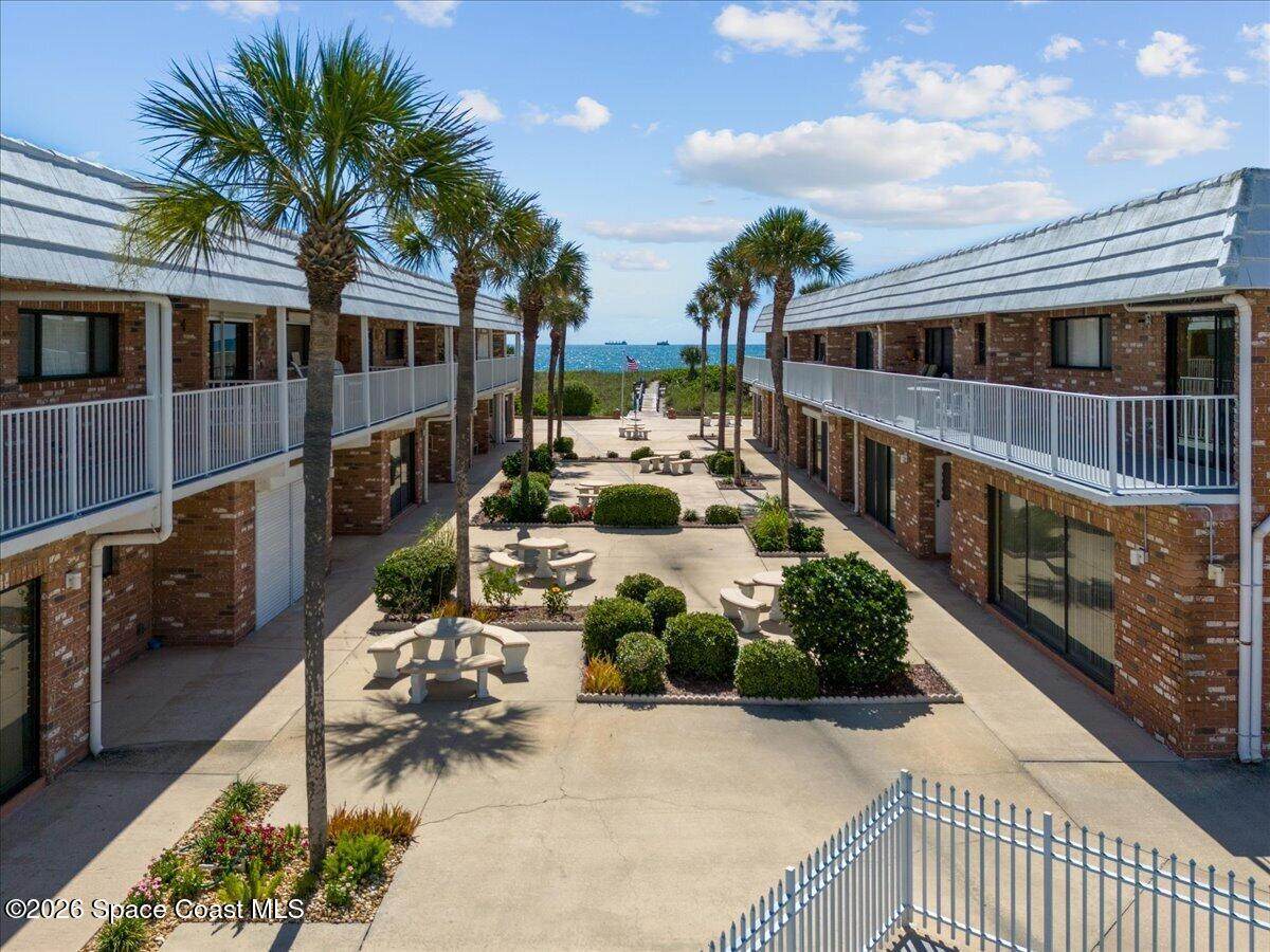 https://bt-photos.global.ssl.fastly.net/spacecoast/orig_boomver_1_1077322-2.jpg