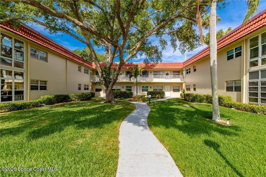 17 Vista Palm Lane - Photo 1