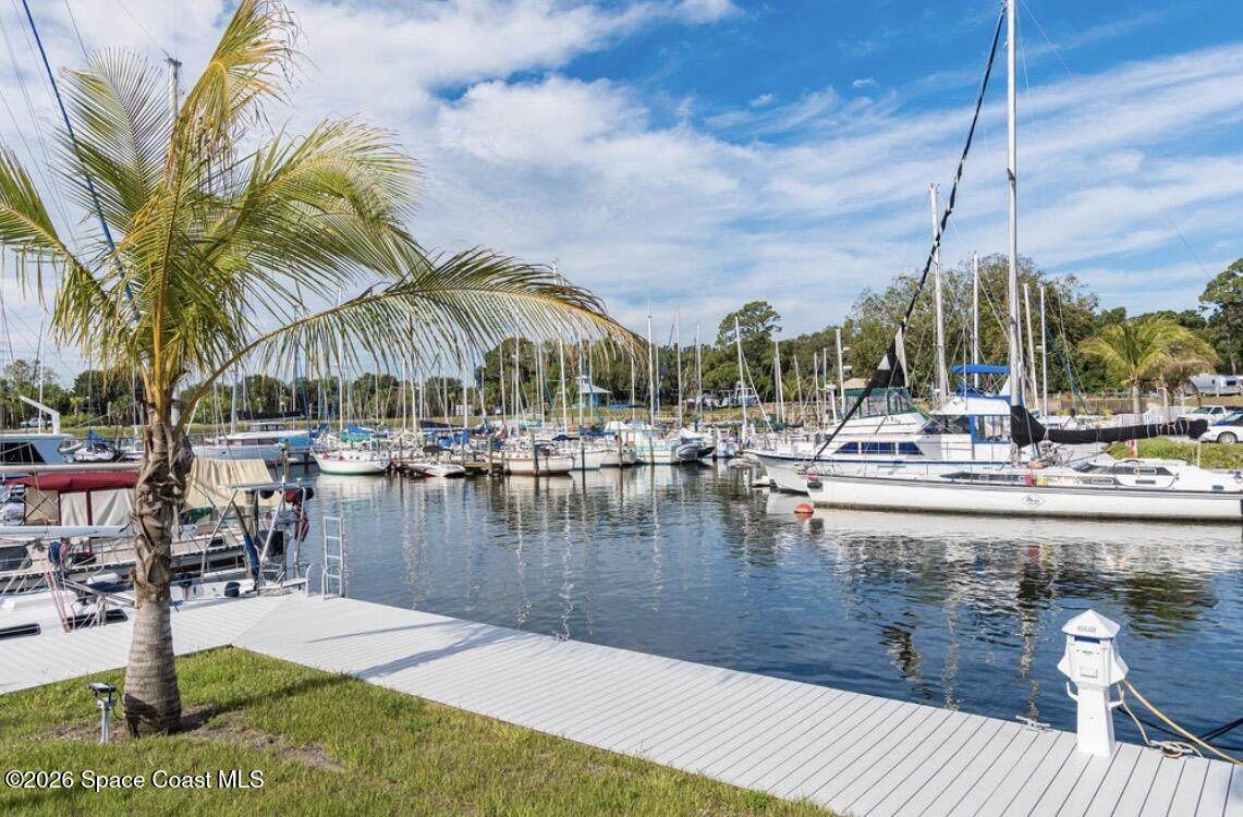 https://bt-photos.global.ssl.fastly.net/spacecoast/orig_boomver_1_1081173-2.jpg