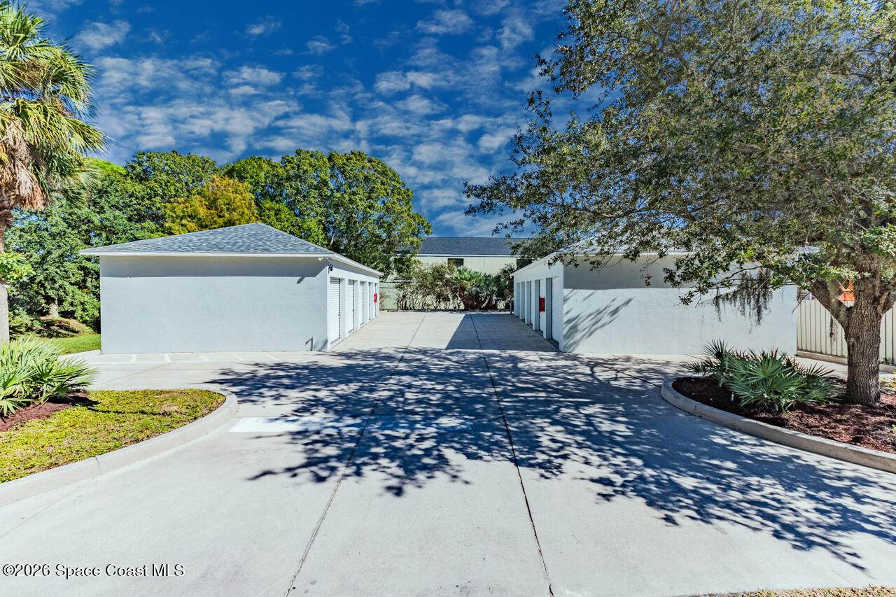 https://bt-photos.global.ssl.fastly.net/spacecoast/orig_boomver_1_1081273-2.jpg