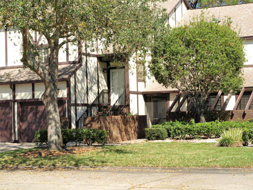 721 Greenwood Manor Circle - Photo 1