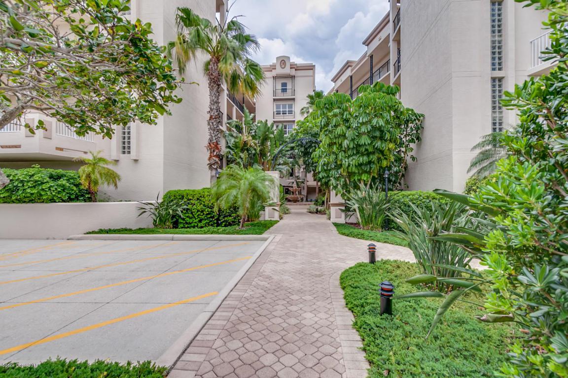 425 Pierce Avenue - Photo 1
