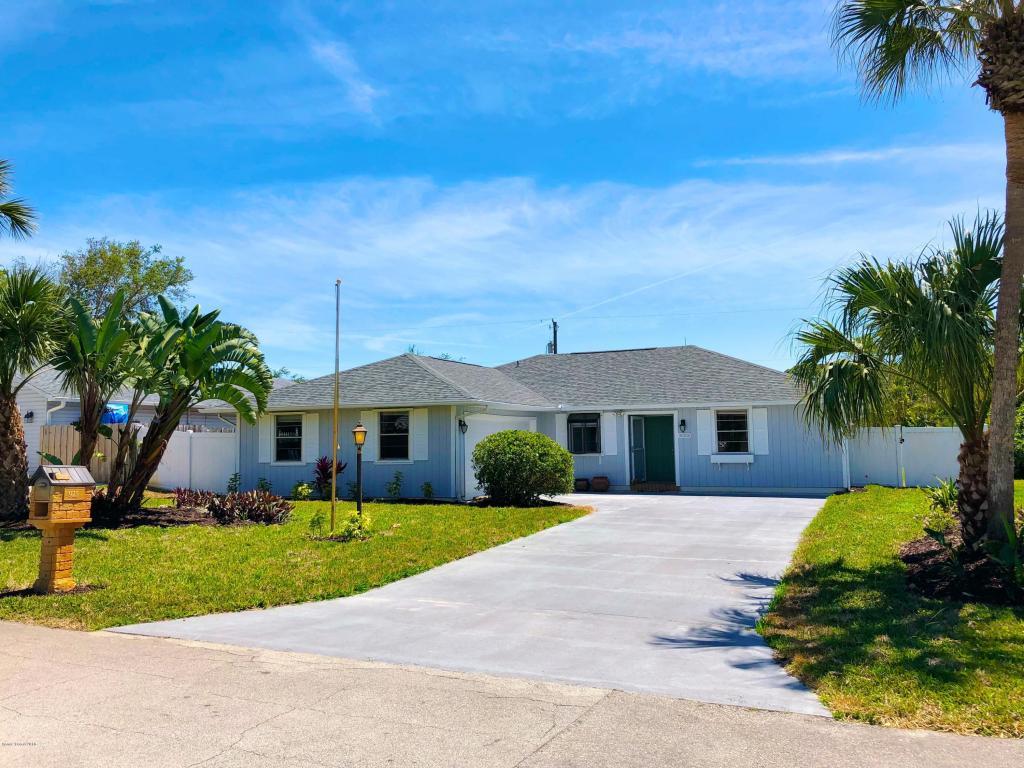 925 4th Lane - Photo 1
