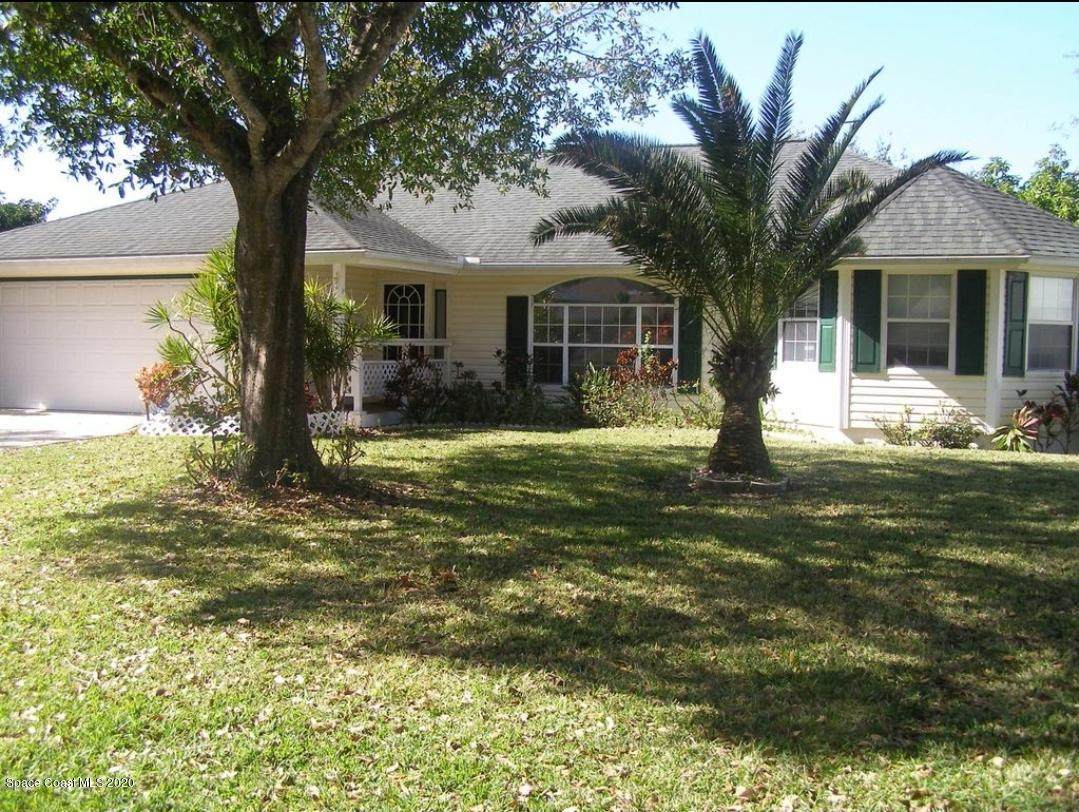 1002 Citrus Avenue - Photo 1
