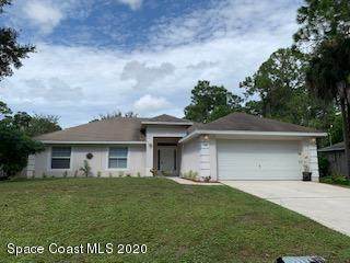 546 Darien Avenue - Photo 1