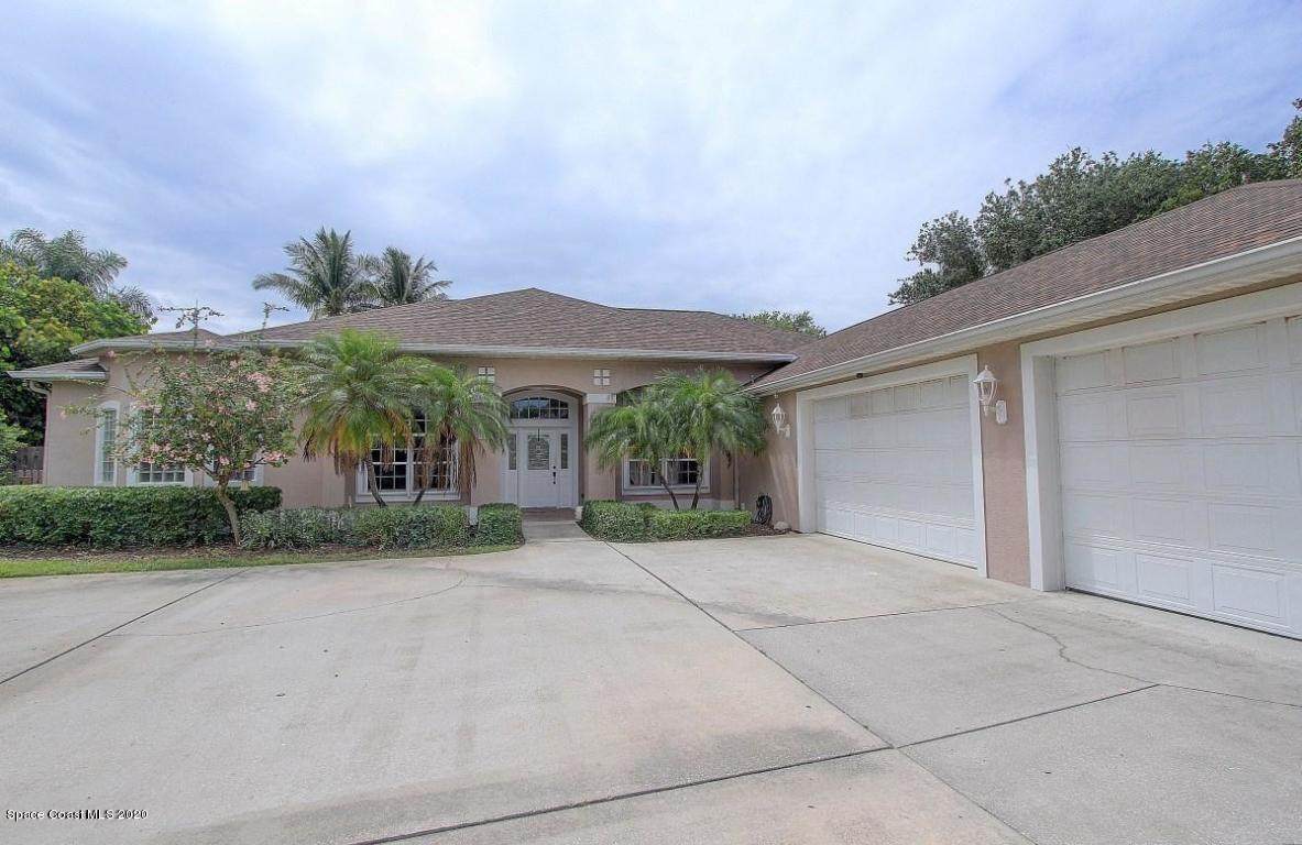 373 Peregrine Drive - Photo 1