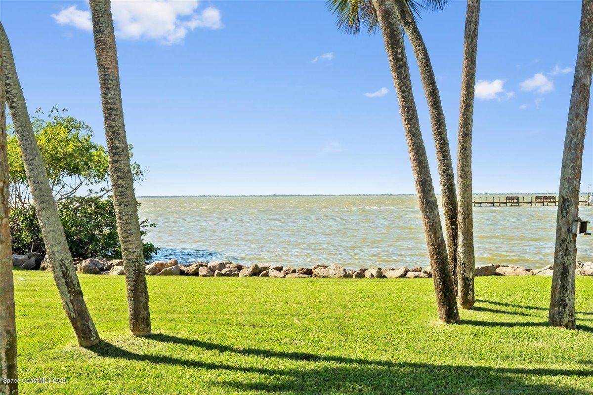 220 Cape Shores Circle - Photo 1