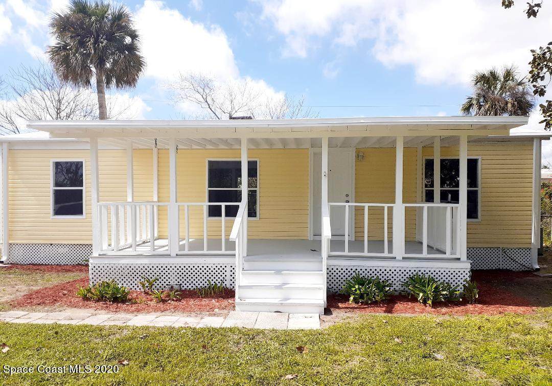 3925 Ridgewood Drive - Photo 1