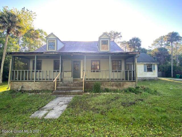7595 Turkey Point Drive - Photo 1