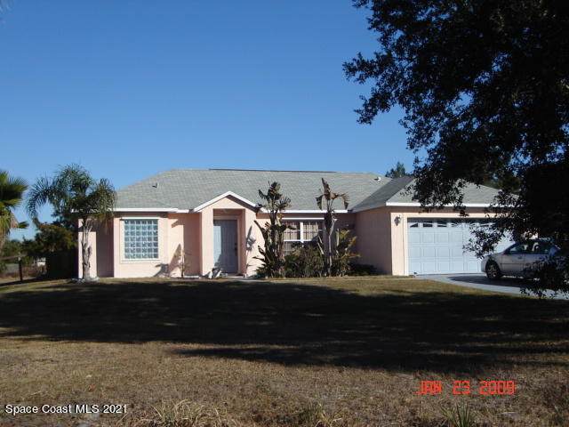 5280 Oxbury Avenue - Photo 1