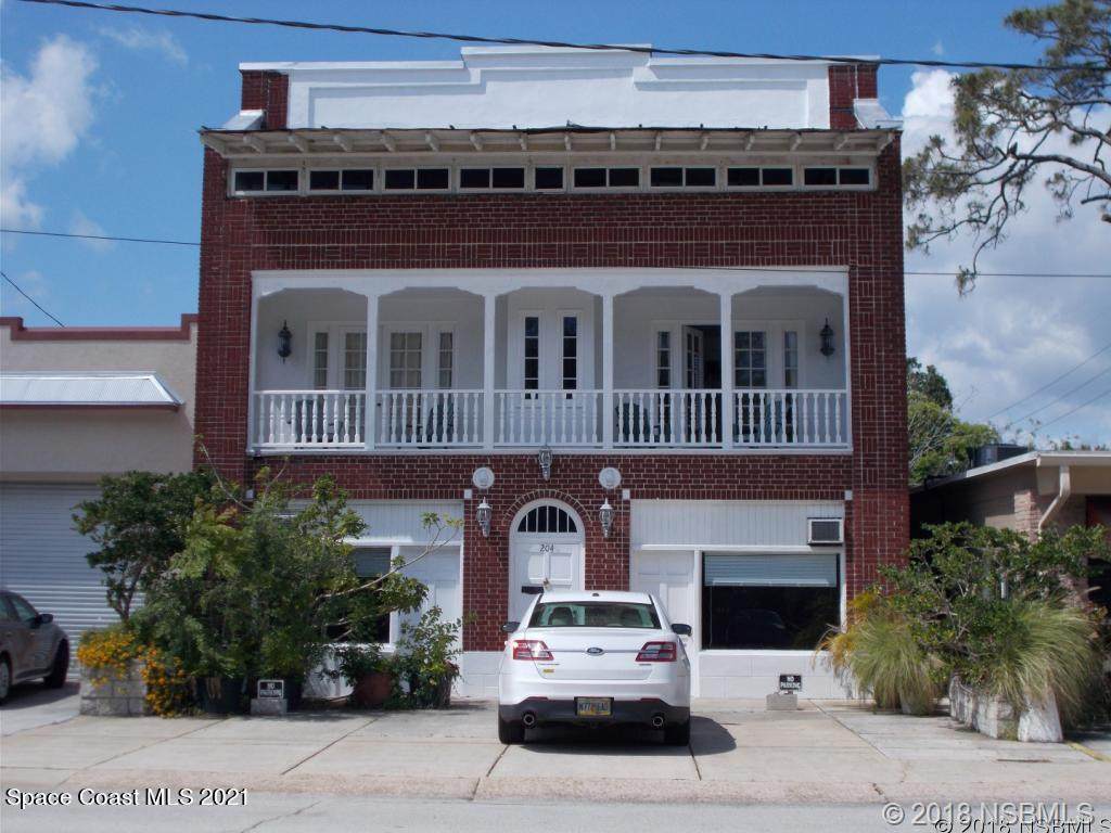 204 Magnolia Street - Photo 1
