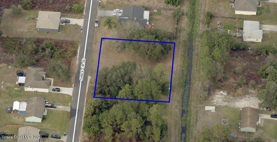 983 Sable Circle - Photo 1