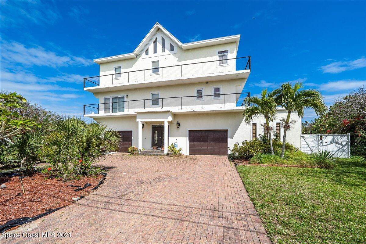 5135 Palm Drive - Photo 1