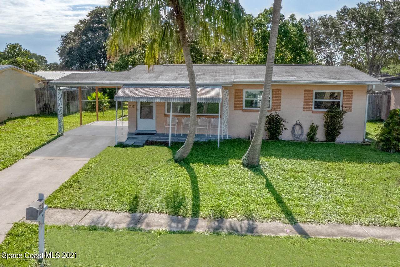 737 Clarke Avenue - Photo 1
