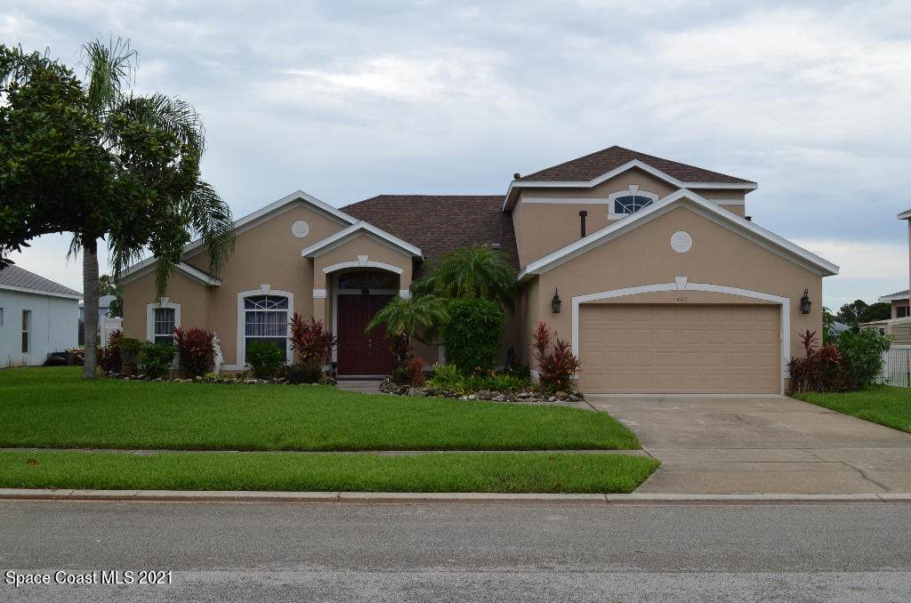 405 Stonehenge Circle - Photo 1