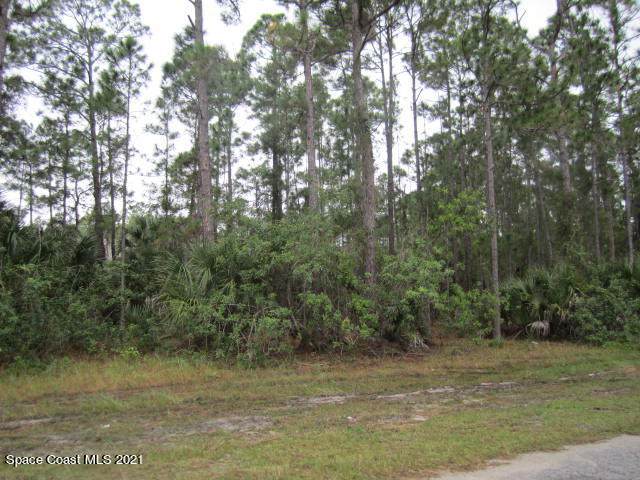539 Searle Avenue - Photo 1