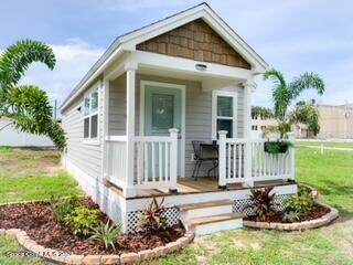 217 Flamingo Drive - Photo 1