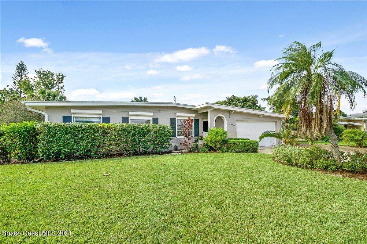 255 Juniper Avenue - Photo 1