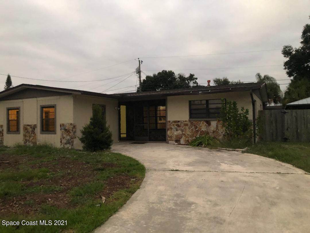 1026 Regalia Drive - Photo 1
