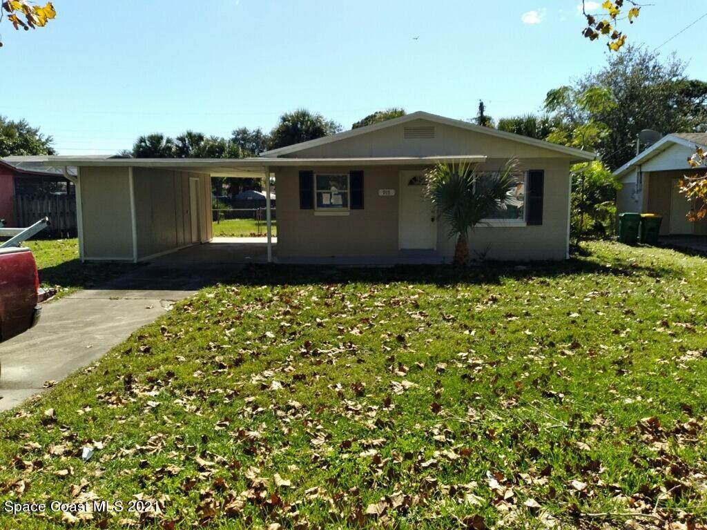 915 Grove Avenue - Photo 1