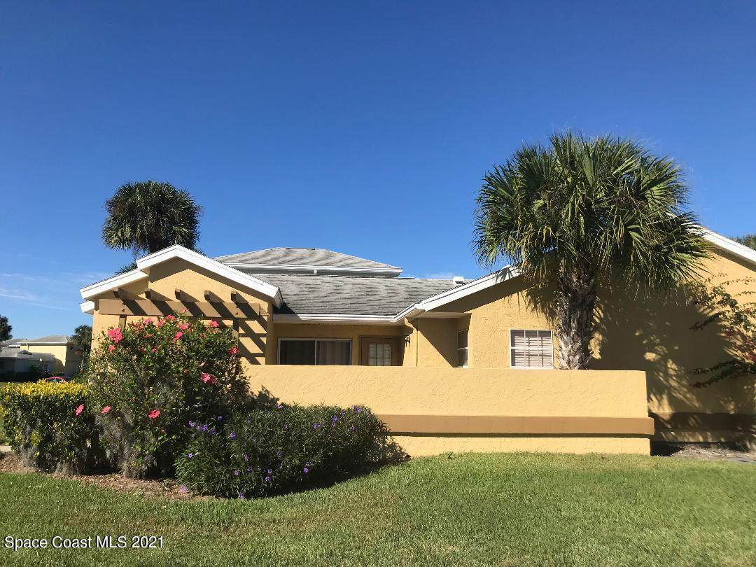 1490 Malibu Circle - Photo 1