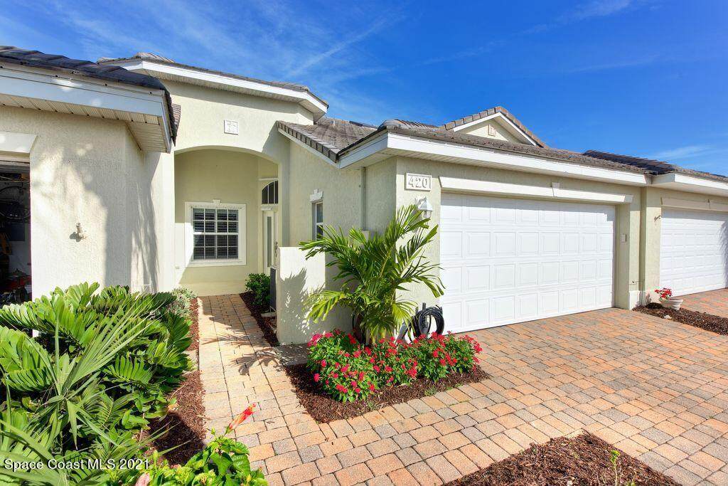 420 Moray Place - Photo 1