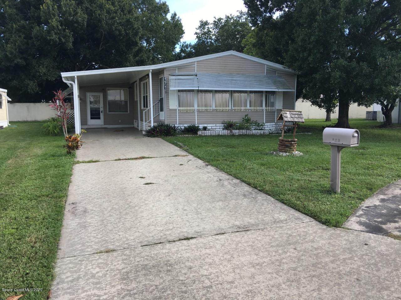 171 Cheswick Circle - Photo 1