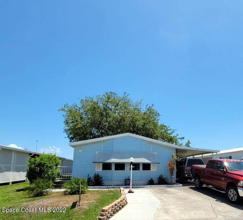 454 Papaya Circle - Photo 1