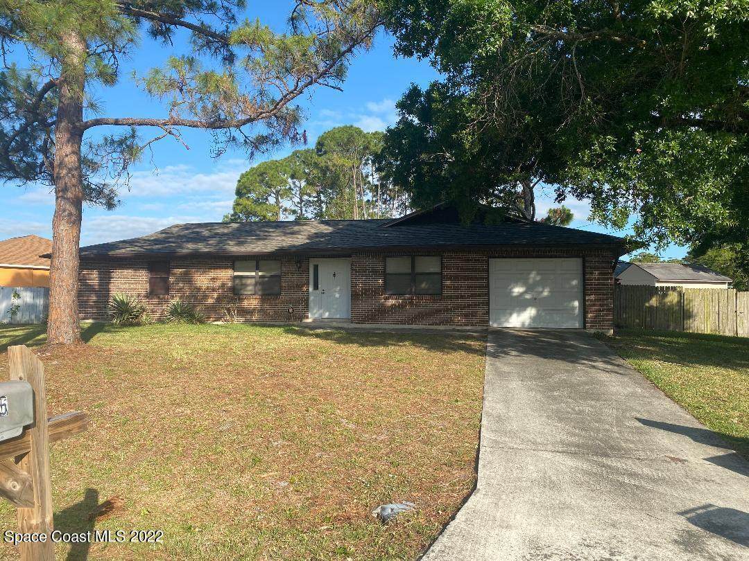 1586 Wacker Avenue - Photo 1