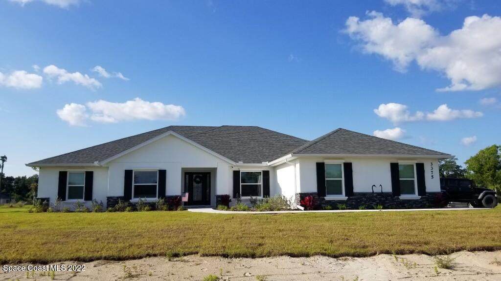 2805 Fawn Lake Boulevard - Photo 1