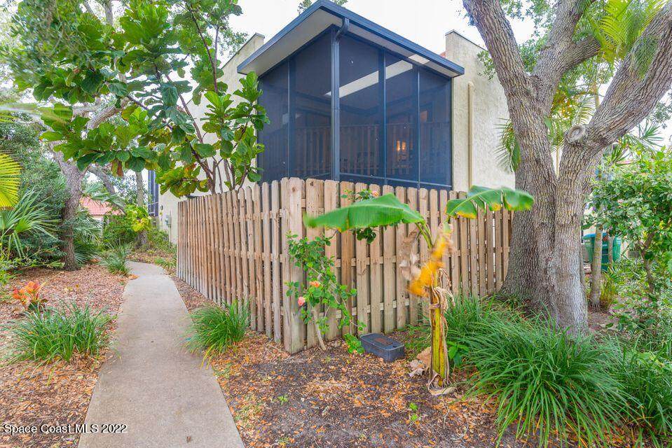 8751 Live Oak Court - Photo 1