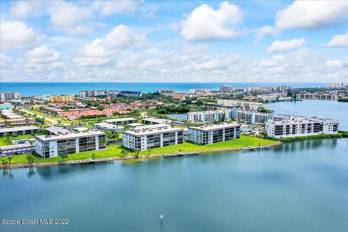 3799 Banana River Boulevard - Photo 1