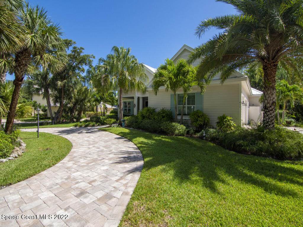411 Arrowhead Trail - Photo 1