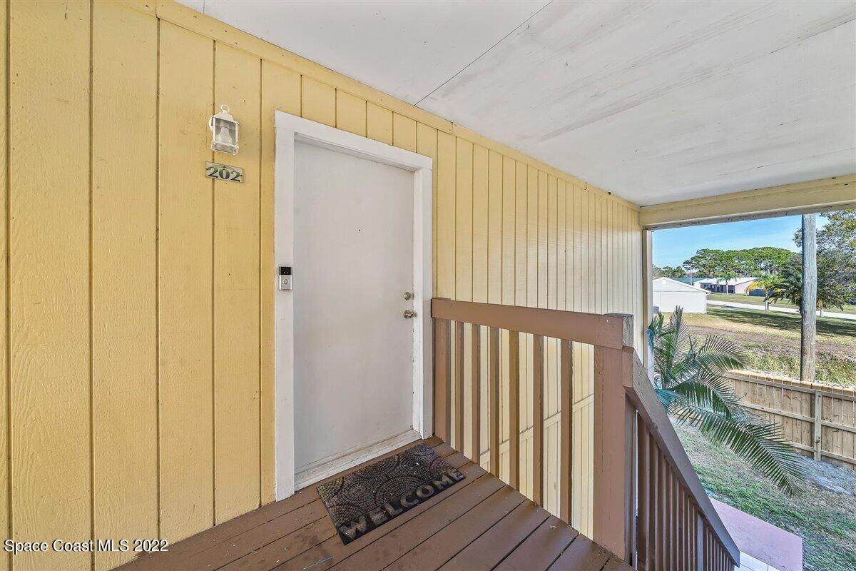 2101 Forest Knoll Drive - Photo 1